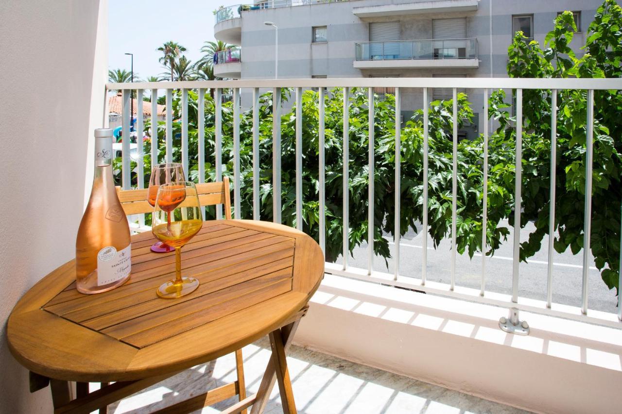 Romantic Sea View Studio, Steps Away From The Beach アンティーブ エクステリア 写真